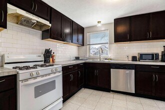 842 5th St NW in Grand Rapids, MI - Building Photo - Building Photo