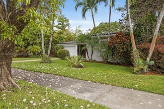 4435 SW 13th St in Miami, FL - Building Photo - Building Photo