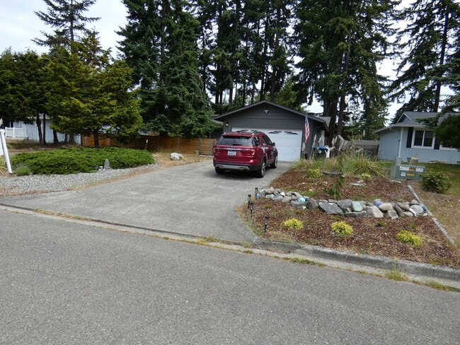 property at 2121 W 12th St