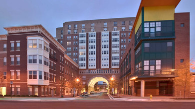 The Clarendon in Arlington, VA - Foto de edificio - Building Photo