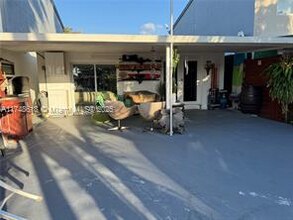 7030 W 15th Ct in Hialeah, FL - Building Photo - Building Photo