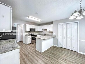 368 Warrenton Dr in Douglasville, GA - Building Photo - Building Photo