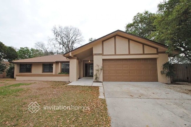 property at 1403 Live Oak Ct