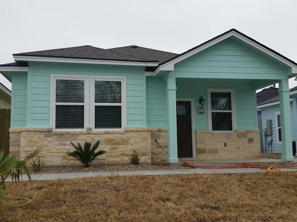 509 S Guadalupe St in Port Lavaca, TX - Building Photo