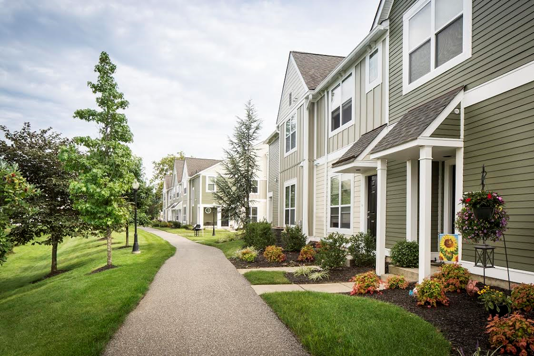 Brook View Apartment Homes in Marlton, NJ - Building Photo