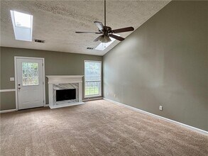 2900 Camelot Woods Dr NW in Lawrenceville, GA - Building Photo - Building Photo