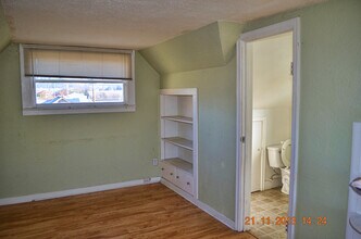 306 2nd St NE, Unit 5 in Auburn, WA - Building Photo - Building Photo