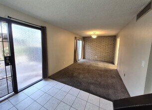 5701 E Glenn St in Tucson, AZ - Building Photo - Building Photo