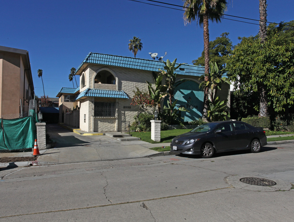 Casa Felipe in Los Angeles, CA - Building Photo