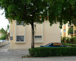 760 SW 4th St Apartments