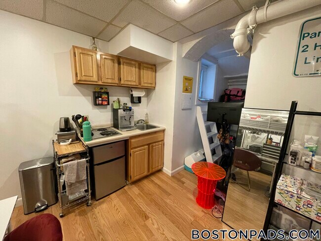 405 Beacon St