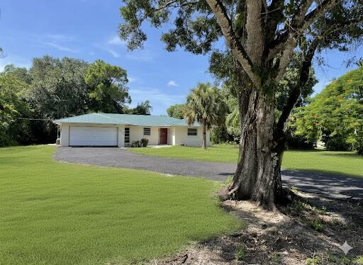 property at 16790 Glasgow Dr E