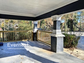 1214 Bolton Rd NW in Atlanta, GA - Building Photo - Building Photo