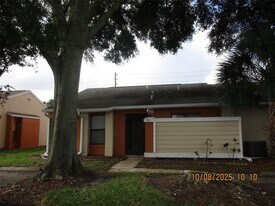 50 Silver Falls Cir in Kissimmee, FL - Building Photo