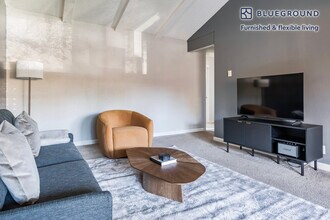 202 Calvert Dr in San Jose, CA - Building Photo - Building Photo