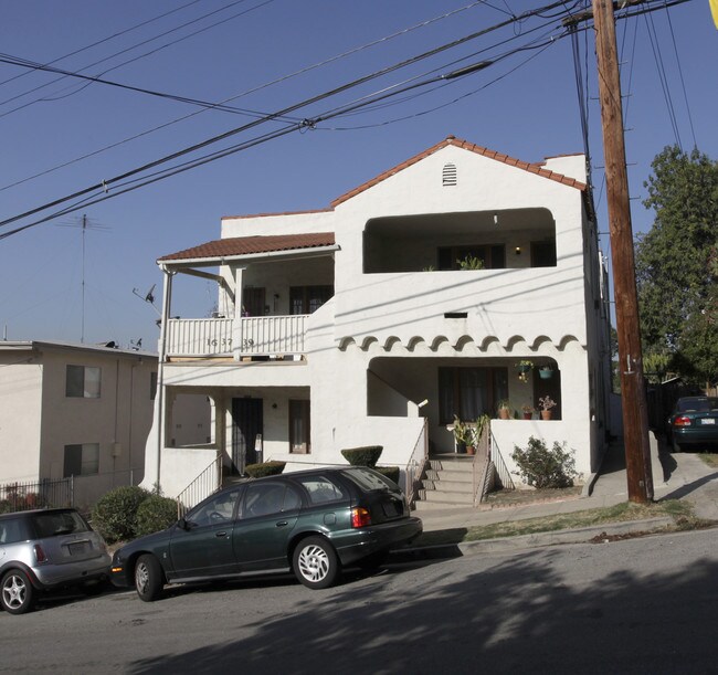 1637-1639 1/2 Micheltorena St in Los Angeles, CA - Building Photo - Building Photo