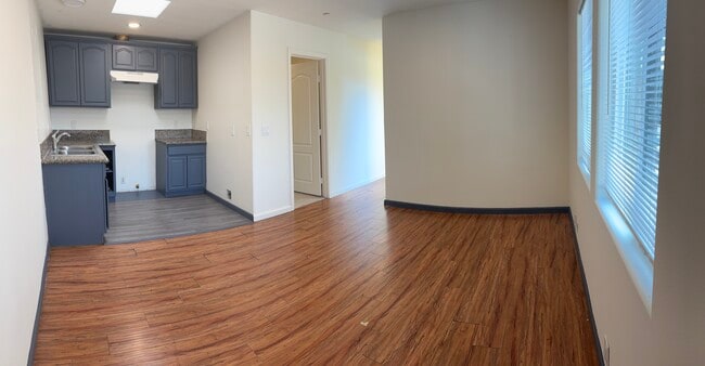 801 Myrtle Ave, Unit B in Inglewood, CA - Foto de edificio - Building Photo