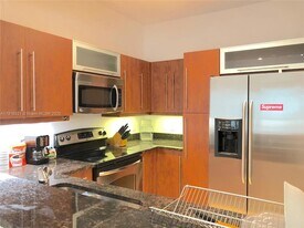 7350 SW 89th St, Unit 408S in Miami, FL - Building Photo