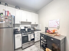 918 Green Bay in Northfield, IL - Building Photo - Building Photo