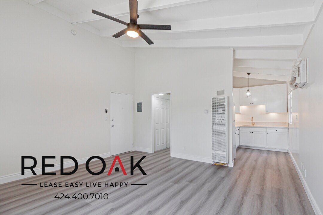 927 Beacon Ave in Los Angeles, CA - Building Photo