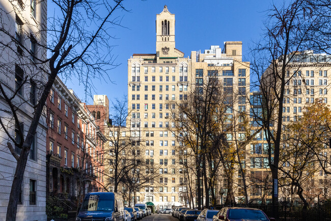 60 Gramercy Park North