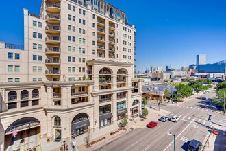 Satori in Denver, CO - Foto de edificio - Building Photo