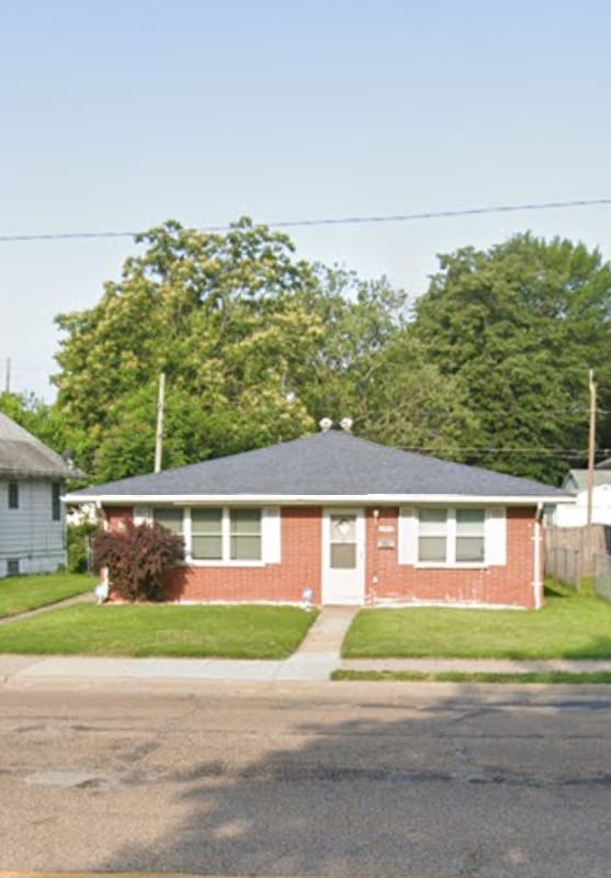 2902-2904 W Main St