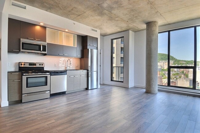 C-Lofts | Le Smith