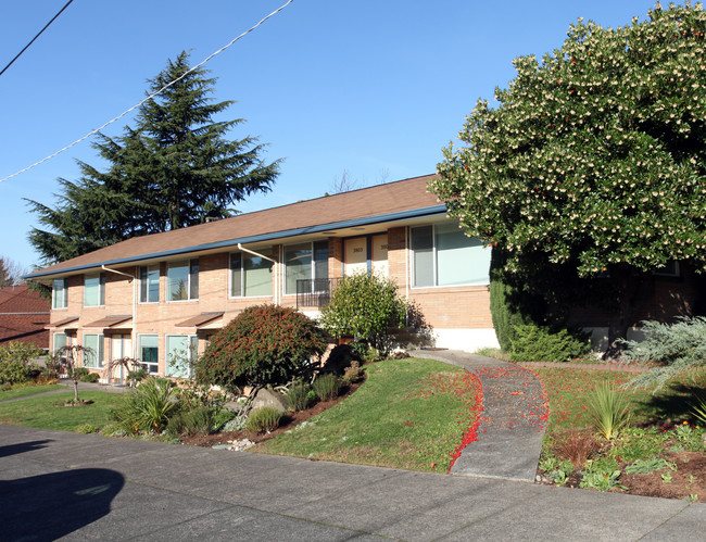 3801 Wallingford Ave N in Seattle, WA - Foto de edificio - Building Photo