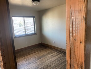 6240-6243 Three Needles Ln in Lolo, MT - Building Photo - Building Photo