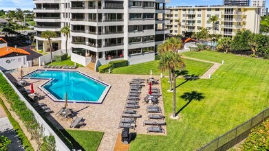 600 Ocean Dr in Juno Beach, FL - Foto de edificio - Building Photo