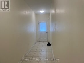 33 Brixham Ln in Brampton, ON - Building Photo - Building Photo