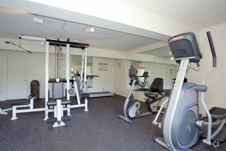 600 S Fernwood St-Unit -A20 in West Covina, CA - Building Photo - Building Photo