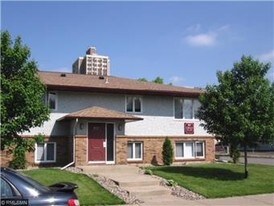 601 Monroe St NE in Minneapolis, MN - Building Photo