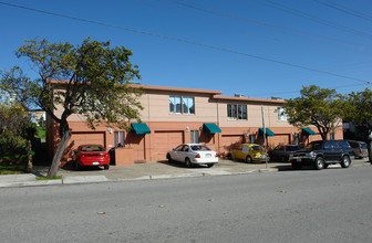 502 Commercial Ave in South San Francisco, CA - Foto de edificio - Building Photo