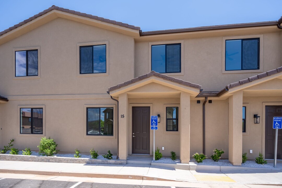 850 E 600 S in Saint George, UT - Building Photo