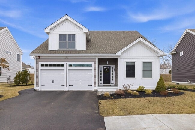 property at 40 Sage Ln