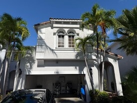 3085 NE 208th Terrace in Aventura, FL - Building Photo