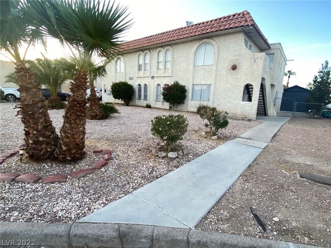 1364 Pattee Cir-Unit -B in Las Vegas, NV - Foto de edificio - Building Photo