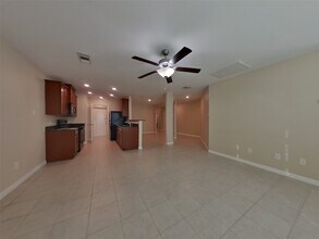 821 Painted Bison Dr in La Marque, TX - Building Photo - Building Photo