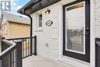 330 E 15th St in Hamilton, ON - Building Photo - Building Photo
