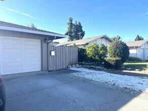 584 Harvard Ave in Santa Clara, CA - Building Photo - Building Photo
