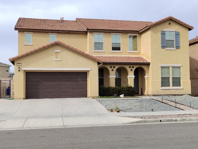 5867 Berryhill Dr in Corona, CA - Building Photo - Building Photo