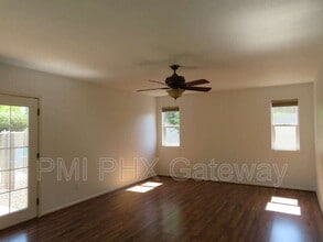 5312 E Gelding Dr in Scottsdale, AZ - Building Photo - Building Photo