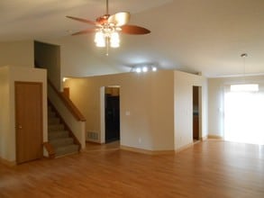 5760 Chase Rn Chase in Galloway, OH - Building Photo - Building Photo