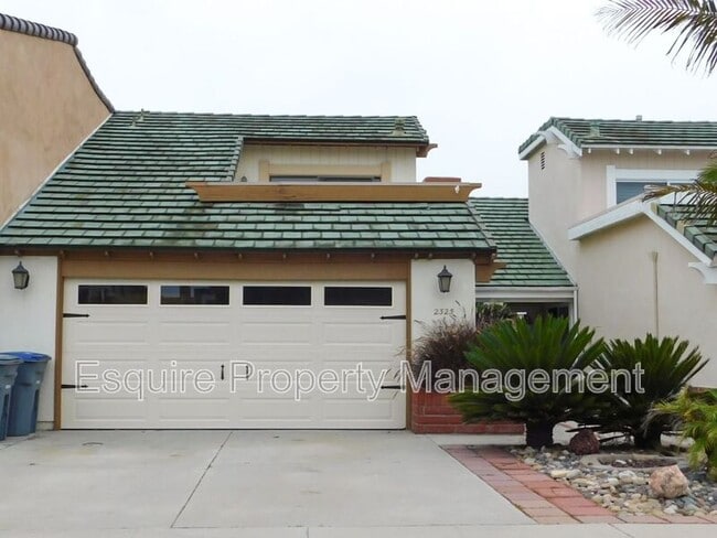 property at 2325 Kingsbridge Ln