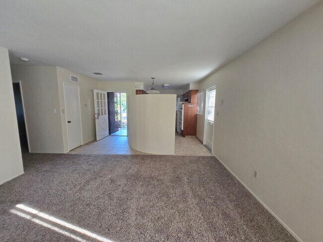 4464 Arendo Dr in San Diego, CA - Foto de edificio - Building Photo