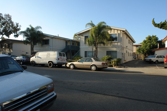 6510 Madrid Rd in Goleta, CA - Foto de edificio - Building Photo