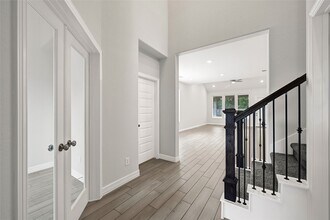 9319 Galloway Wds Trl in The Woodlands, TX - Building Photo - Building Photo