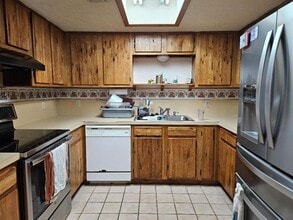 102 Stubblefield Dr in Elgin, TX - Building Photo - Building Photo